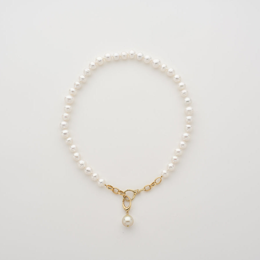 Firenze White South Sea necklace