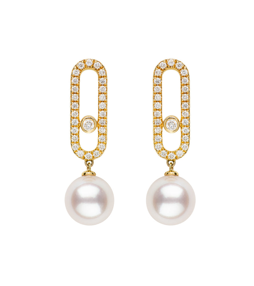 These earrings feature a modern yet elegant design with a single link adorned with sparkling white diamonds and a drop of luminous Akoya pearl.