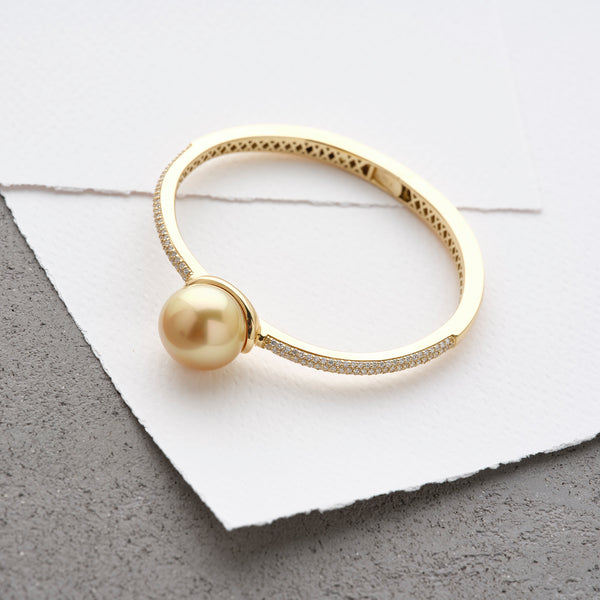 The Crown Pearl Bracelet