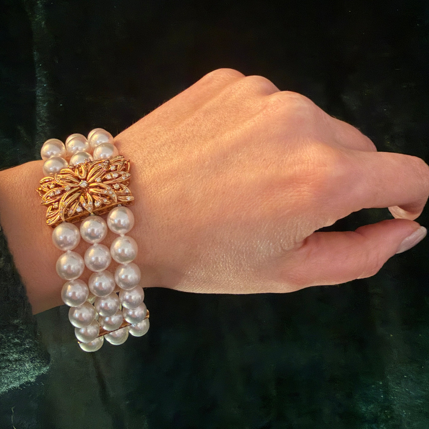Amaryllis White South Sea Triple Bracelet