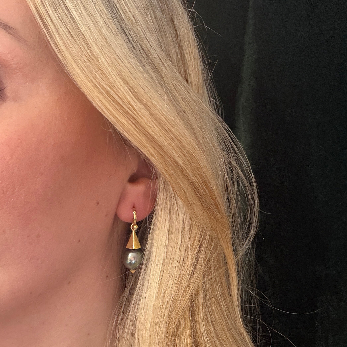 Tahitian Pyramid Hook Earrings