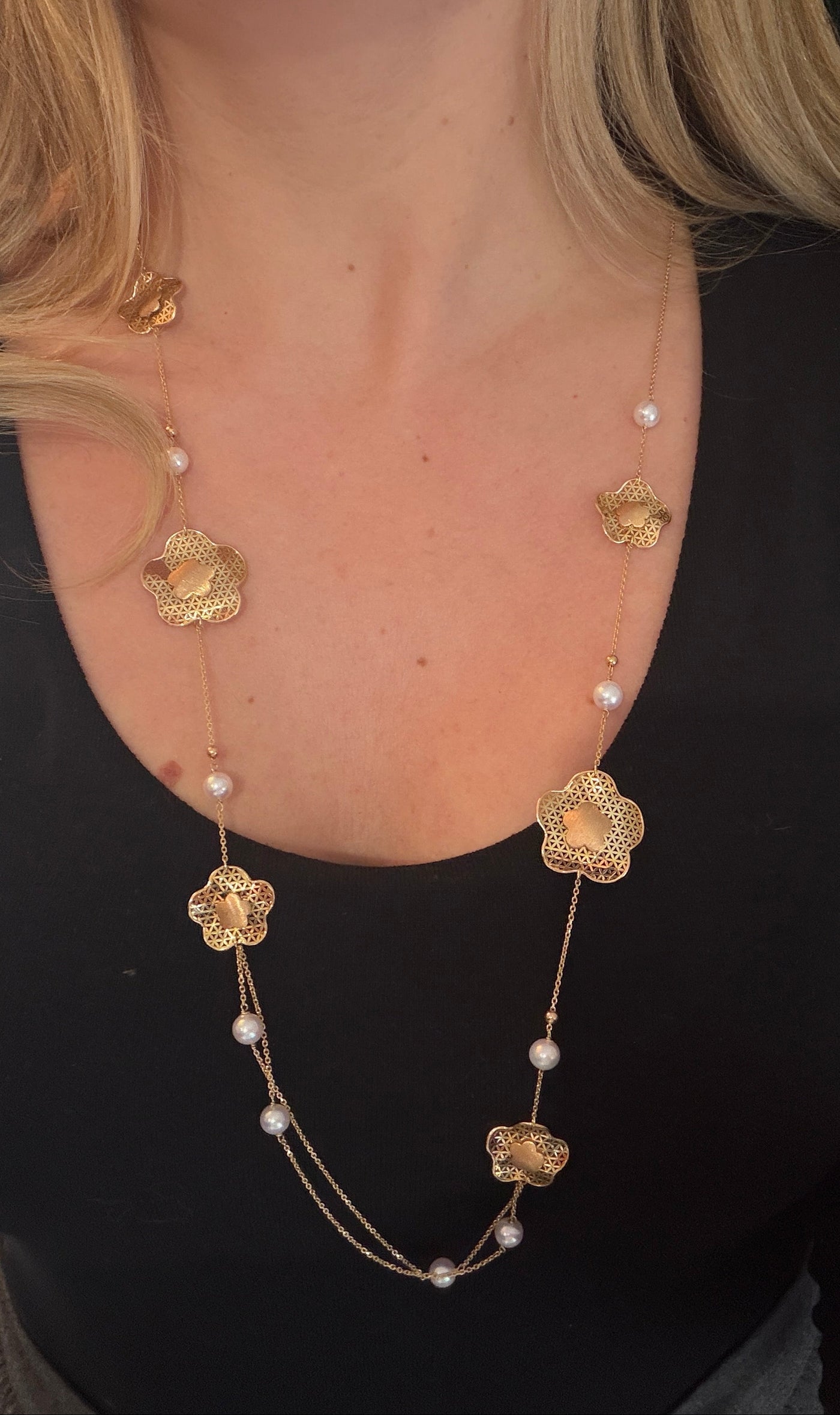 Rose Lace Akoya Long Necklace