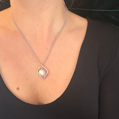 Linear Gem South Sea Pearl Pendant