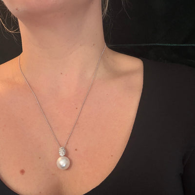 Radiant Shield South Sea Pendant