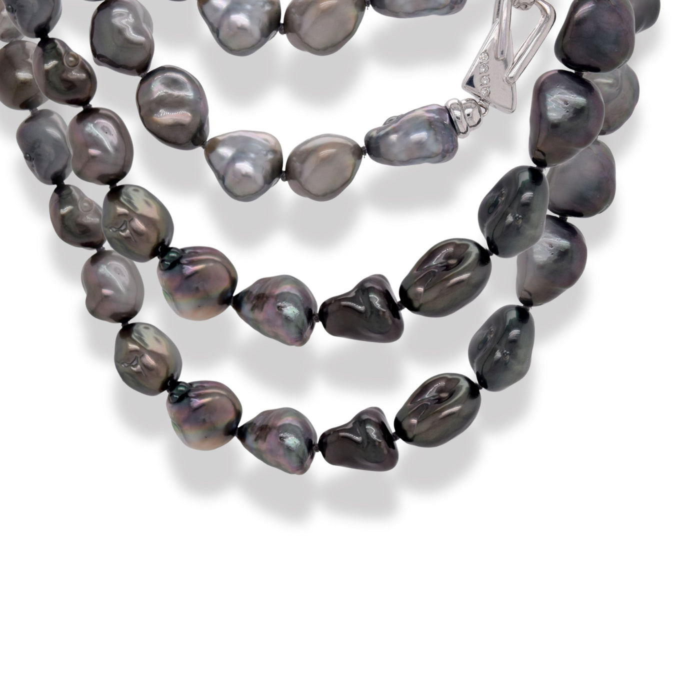 Lustre Line Tahitian Keshi Strand