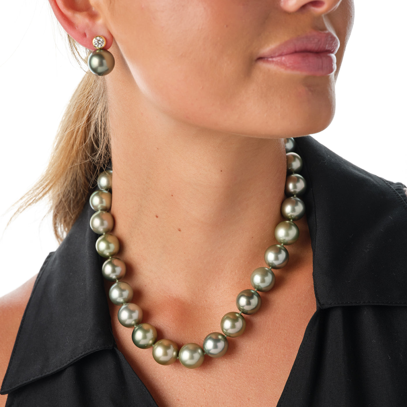 Tahitian South Sea pearls with diamond clasp & Earrigs. Legacy Vault Pieces. 