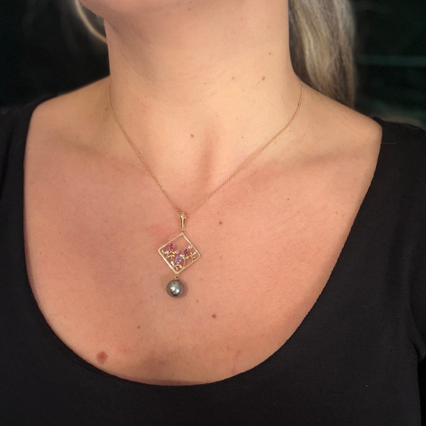 Tahitian Jardin Pendant