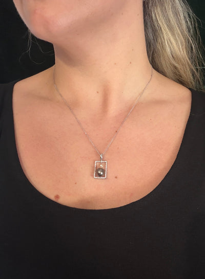 Midnight Frame Pearl Pendant