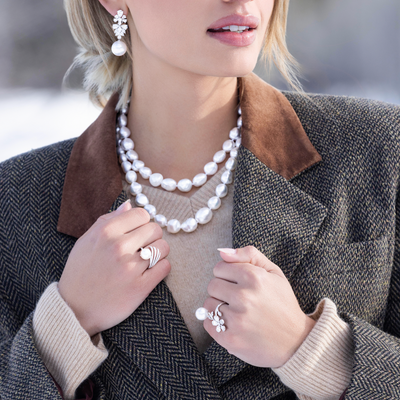 White South Sea Blooming Ring