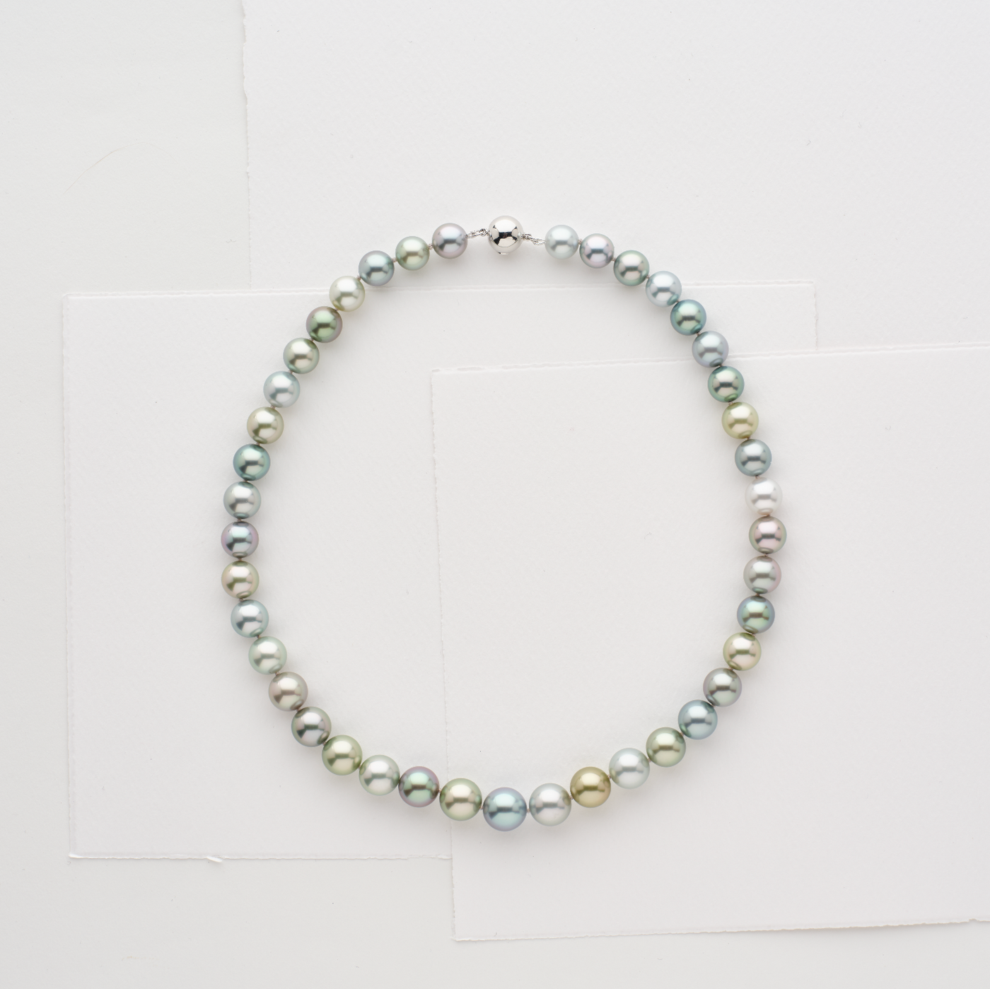 Tahitian Pistachio Lustre Strand