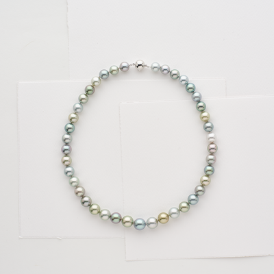 Tahitian Pistachio Lustre Strand