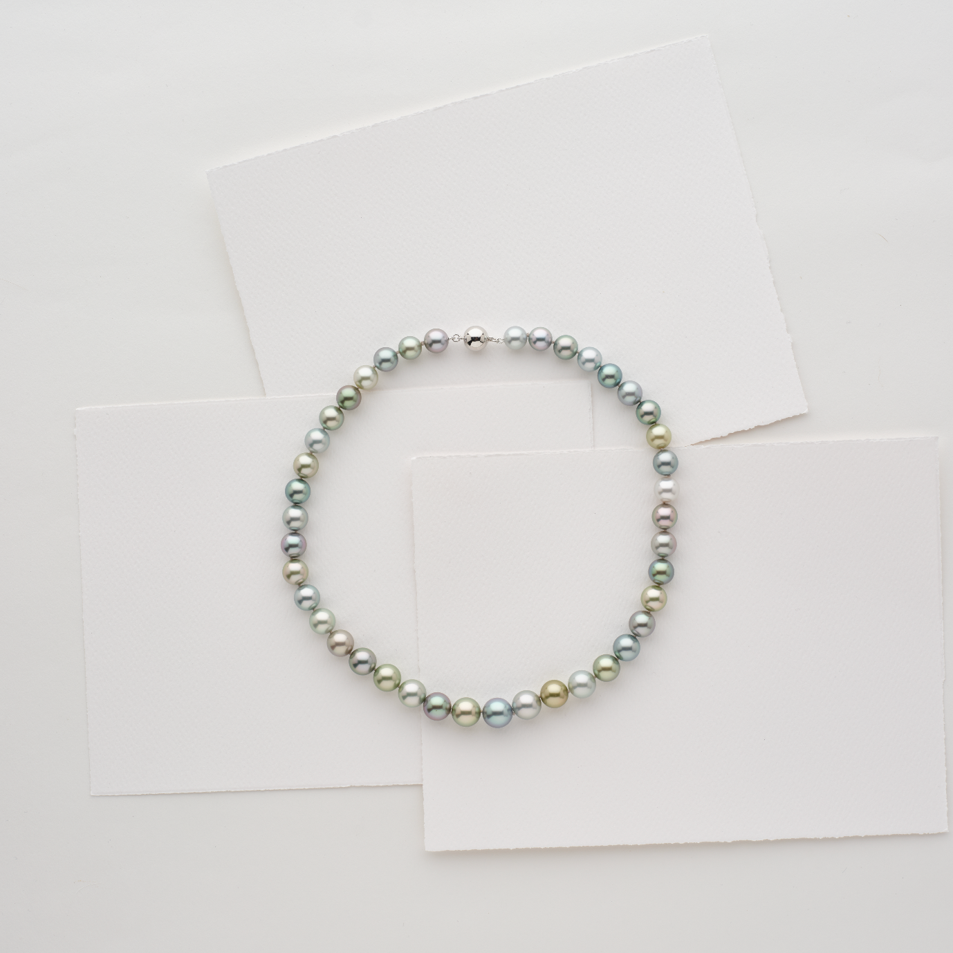 Tahitian Pistachio Lustre Strand