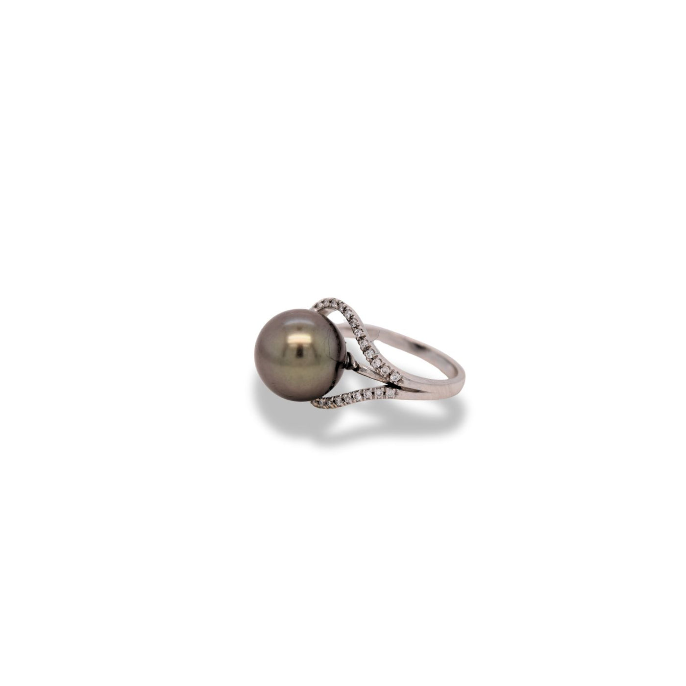 Tahitian Pearl Diamond Ring