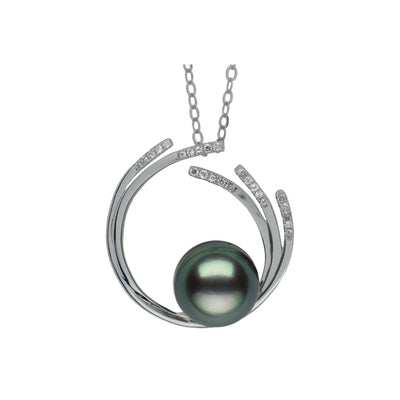 Circle Pendant Pendant Pearls by Shari
