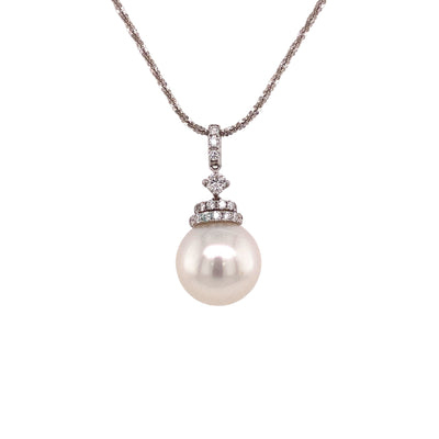 The White Halo Pendant Necklace